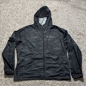 Columbia Men's Black Hooded Windbreaker with Subtle Camouflage Pattern